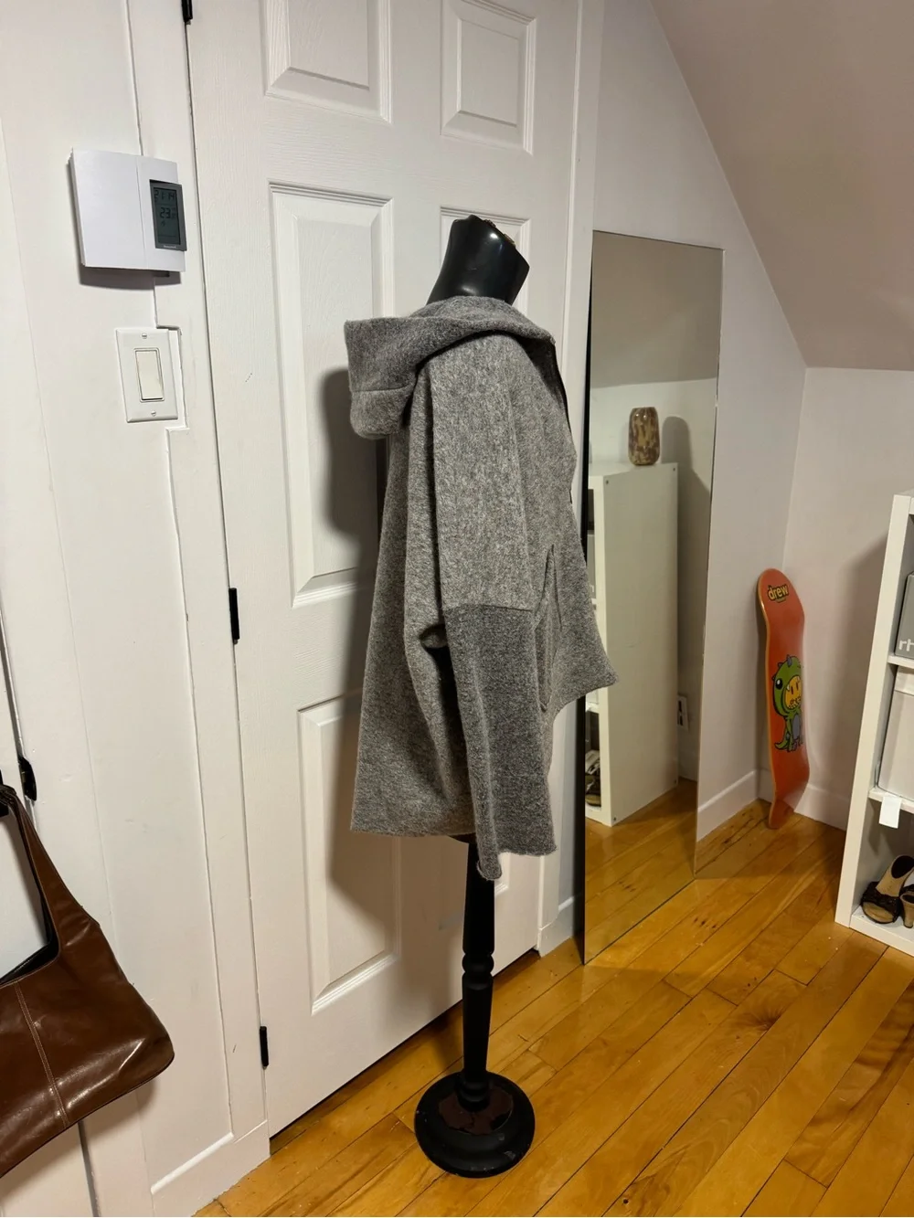 jacket - Picture 3 of 4